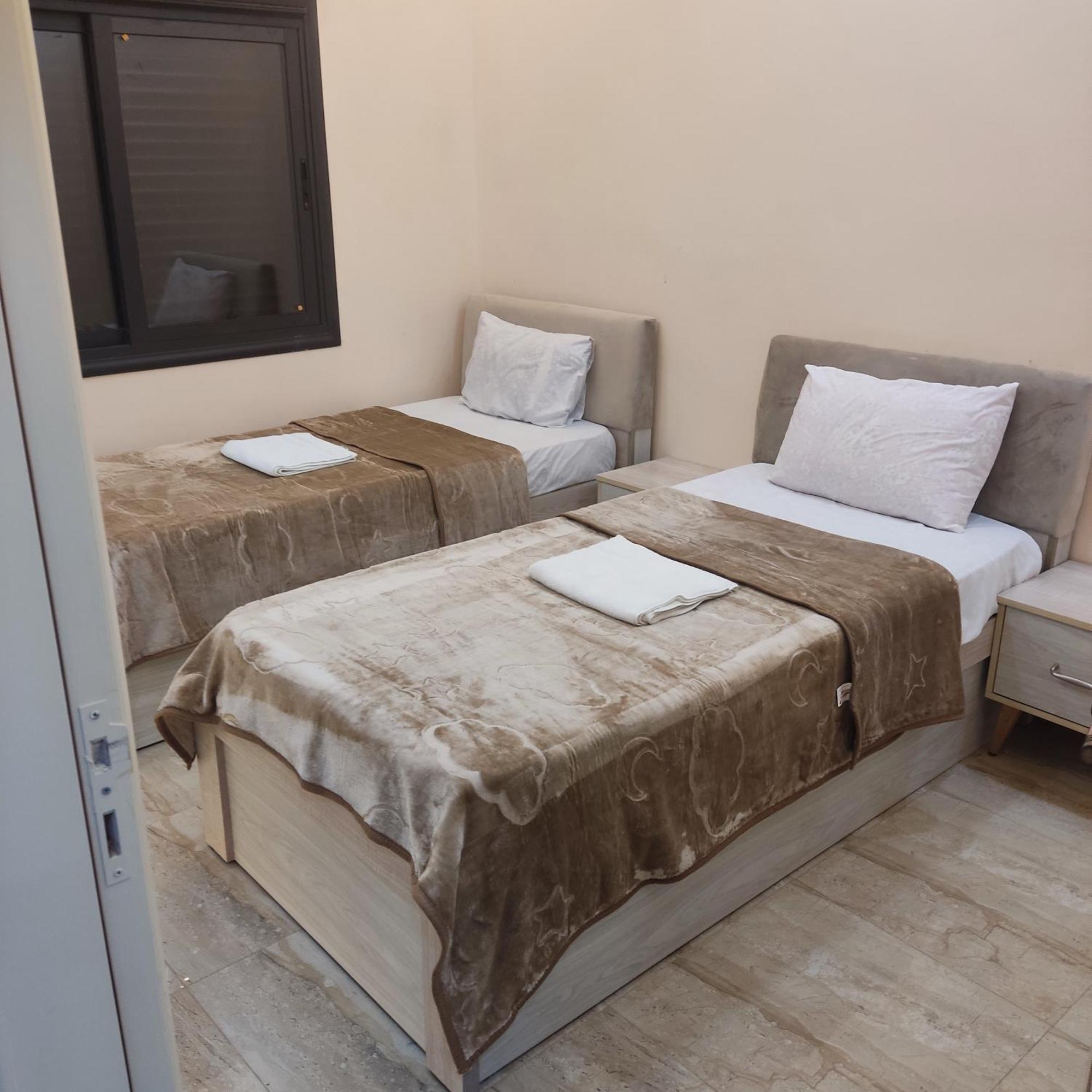 Lotus Housing For Furnished Apartments Jarash Exterior foto