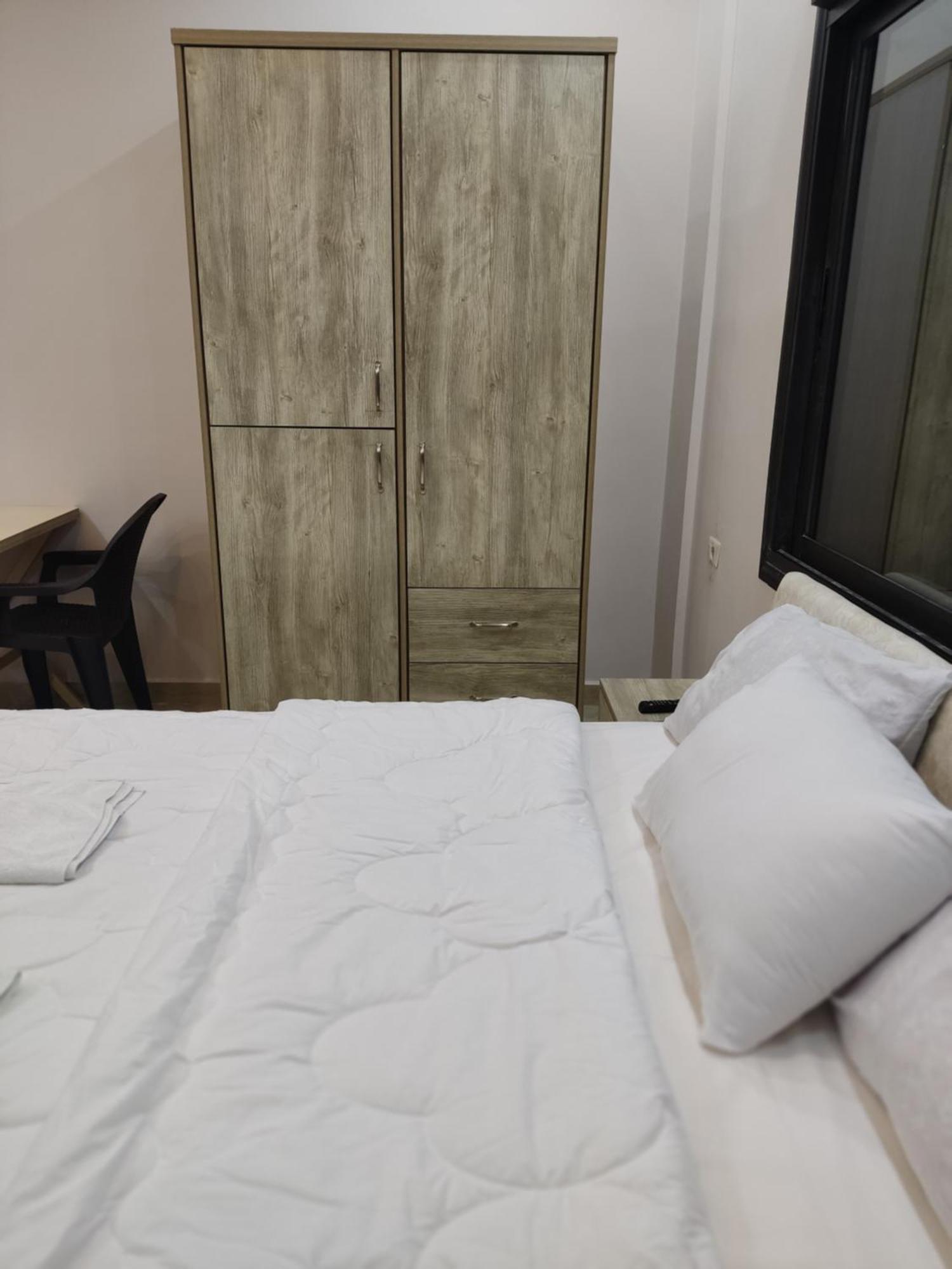 Lotus Housing For Furnished Apartments Jarash Habitación foto