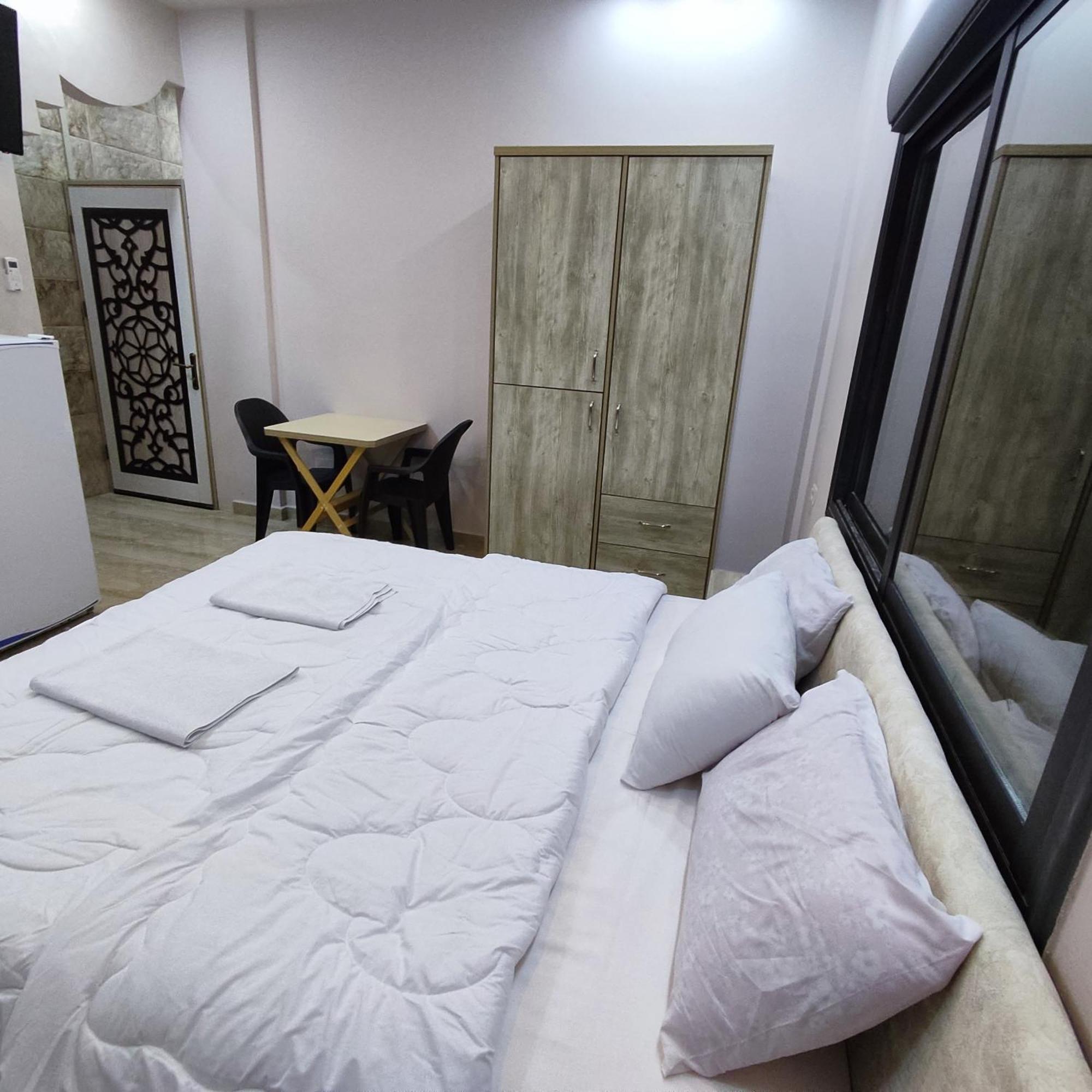 Lotus Housing For Furnished Apartments Jarash Habitación foto
